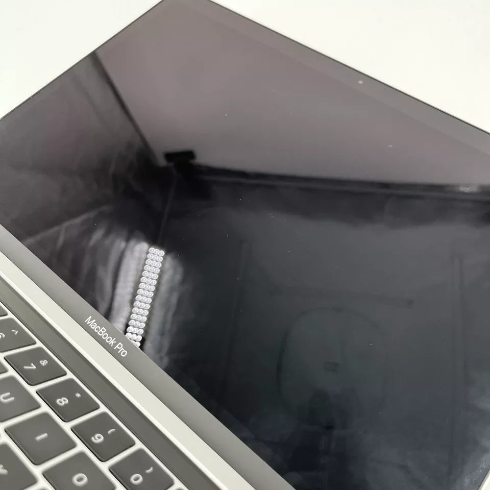 MacBook Pro 15 Barra Táctil Plata 2018 