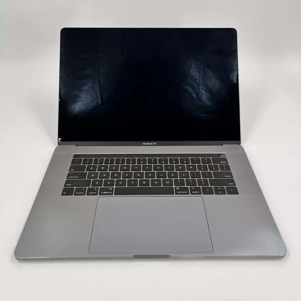 MacBook Pro de 15 pulgadas con barra táctil gris espacial 2018