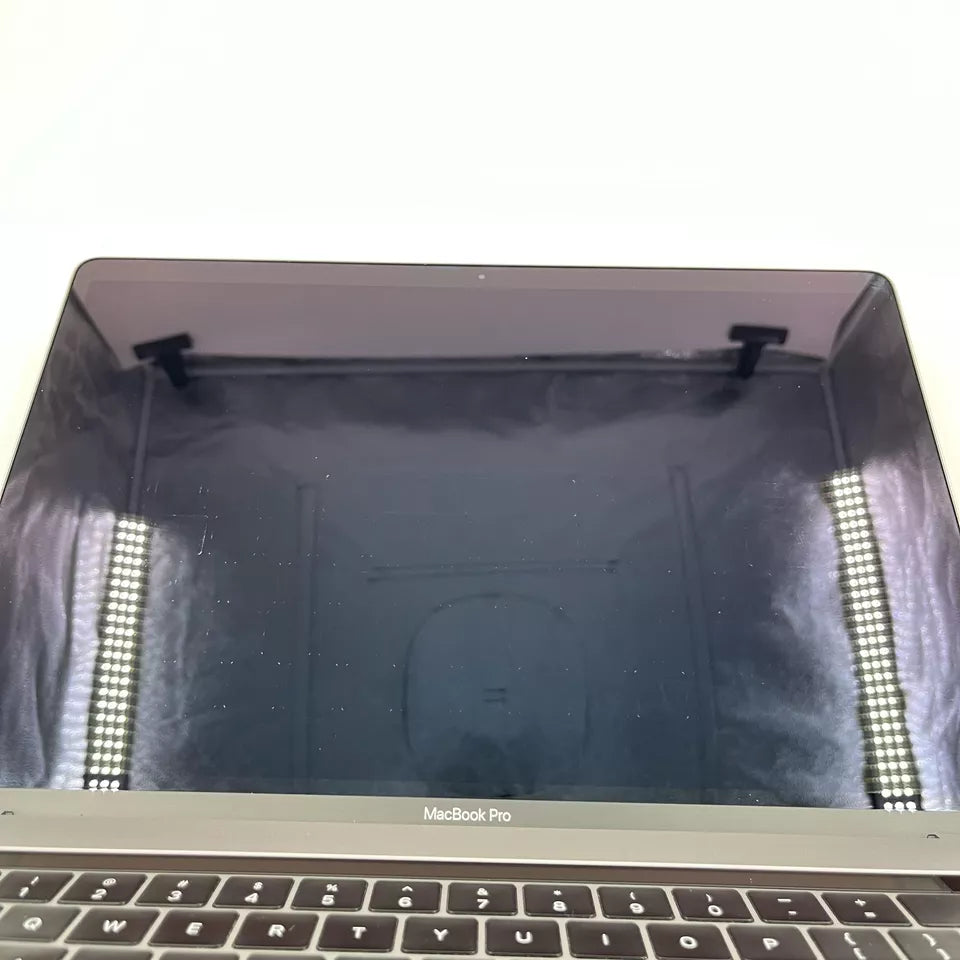 MacBook Pro de 15 pulgadas con barra táctil gris espacial 2018